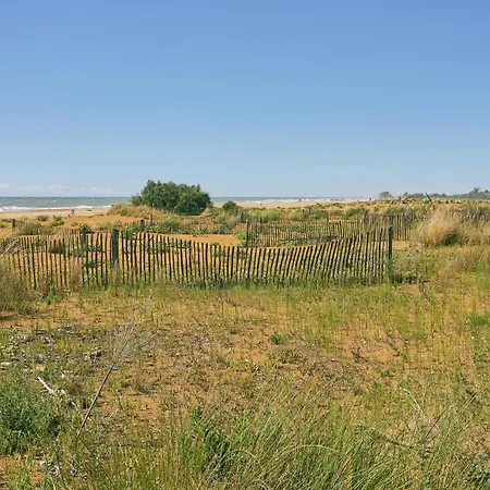 Cozy Flat Perfect For Families Next To The Apartmán Bibione