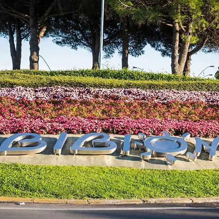 Cozy Flat Perfect For Families Next To The Apartmán Bibione
