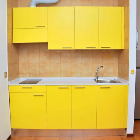 Cozy Flat Perfect For Families Next To The Apartmán *