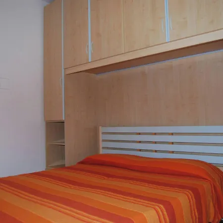 Cozy Flat Perfect For Families Next To The * Бібіоне