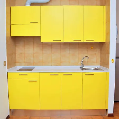 Cozy Flat Perfect For Families Next To The *